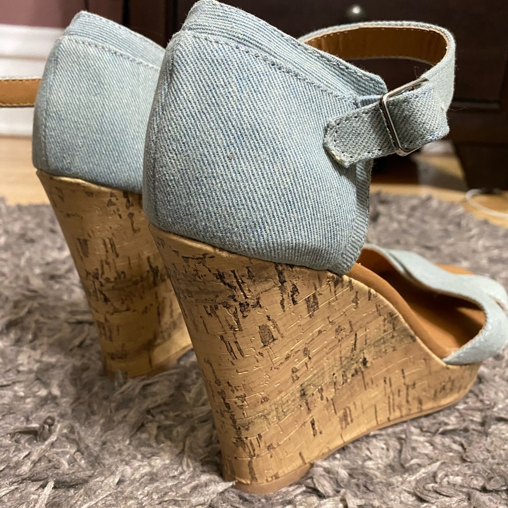 Wedge Sandal - Picture 4 of 5